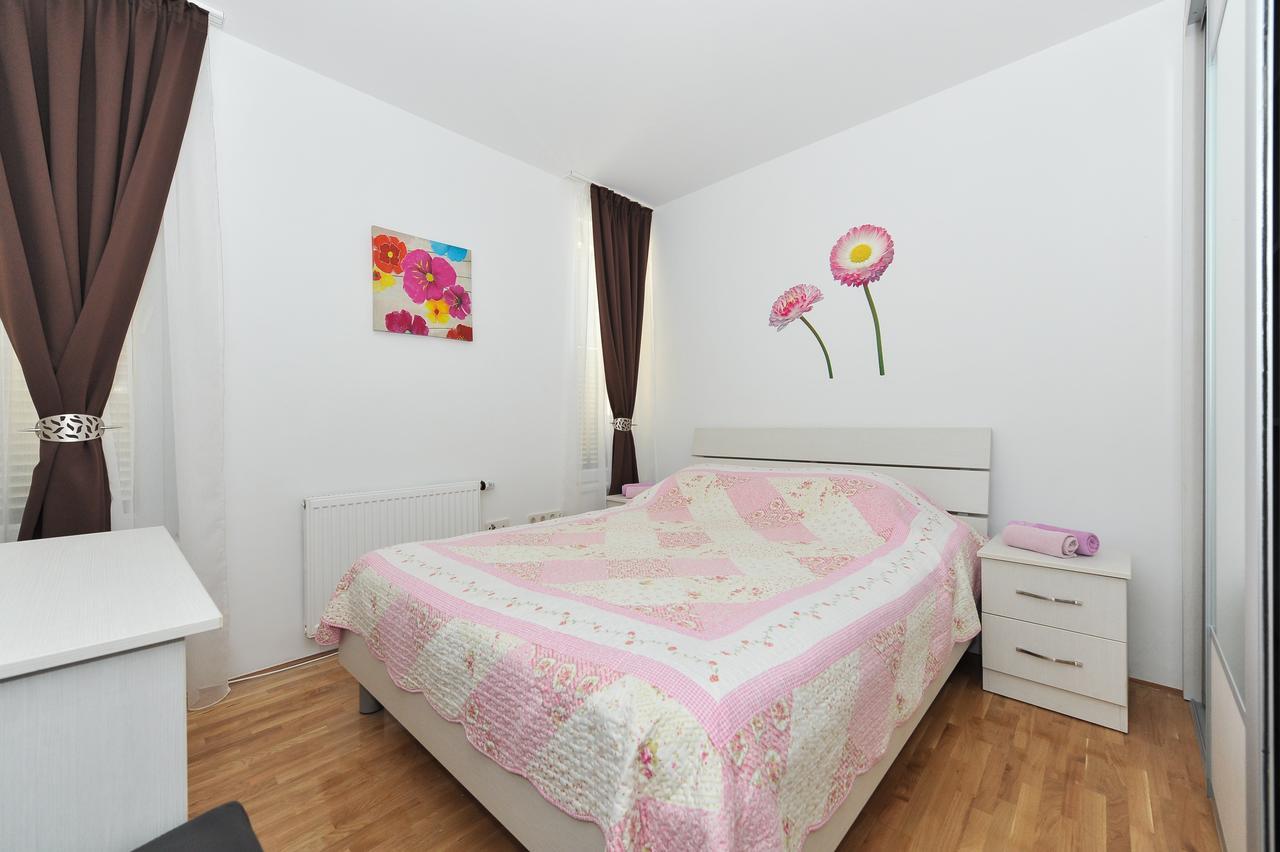 Appartamento Ana Zara Esterno foto